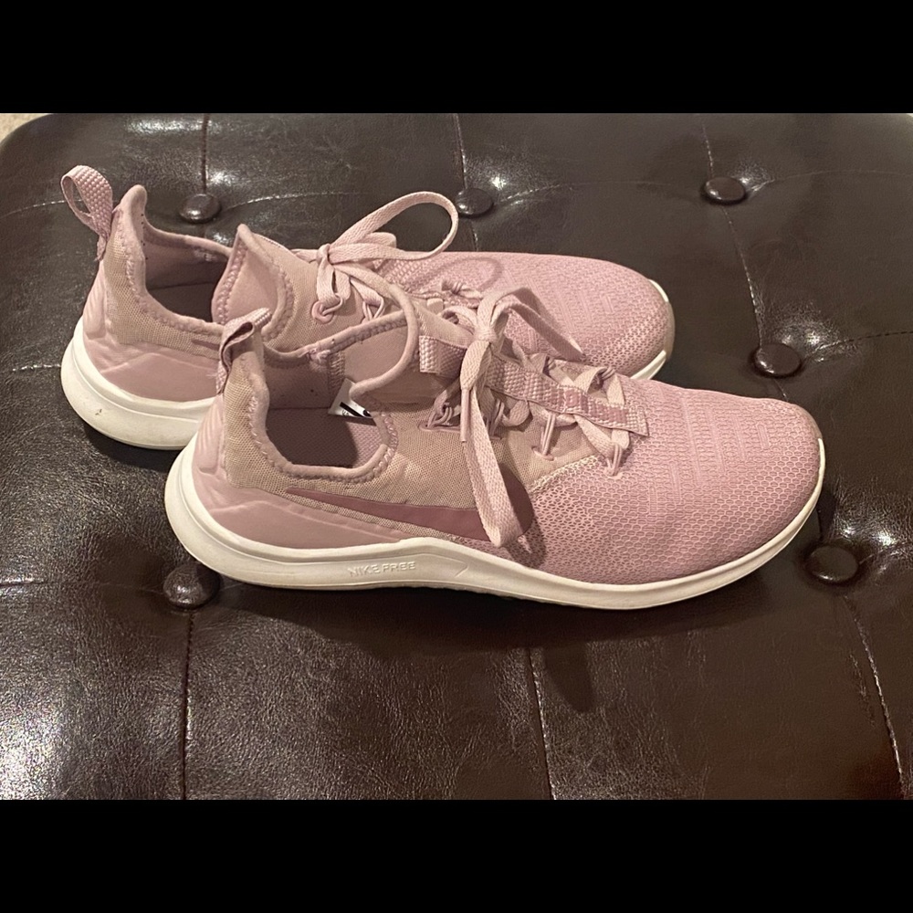 Nike 7 1/2 shoes